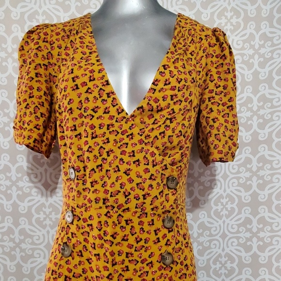 SOLD Urban Outfitters Floral Print Double Breasted Dres - Picture 2 of 6